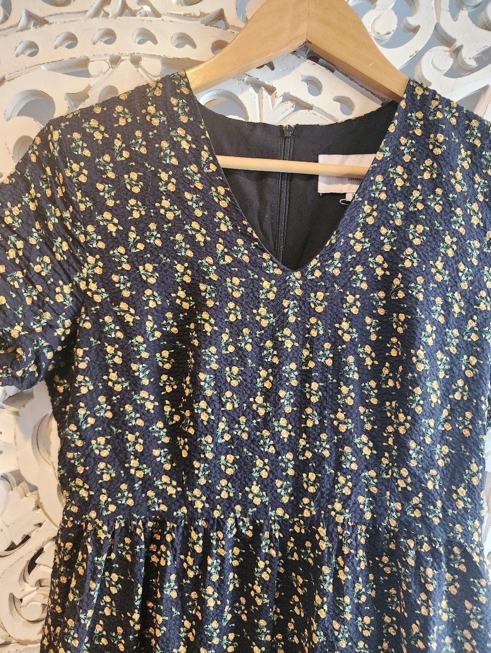 JESSAKAE BLACK WHIT YELLOW FLOWERS ALL AROUND DRESS NECK SHORT SLEEVE MEDIUM - Picture 7 of 16